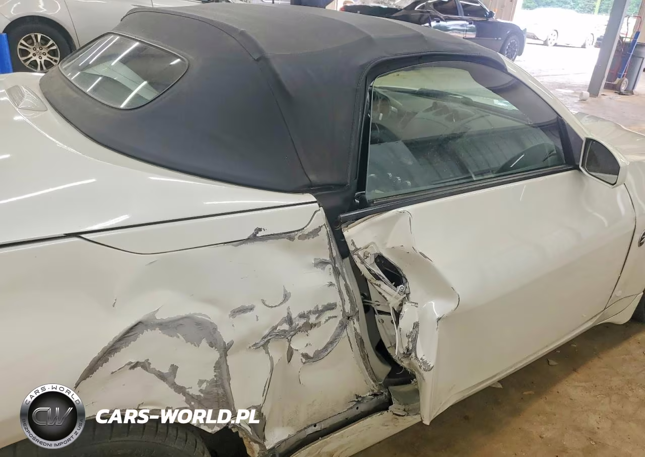 2007 Nissan 350Z Roadster VIN:JN1BZ36AX7M651559 - 10