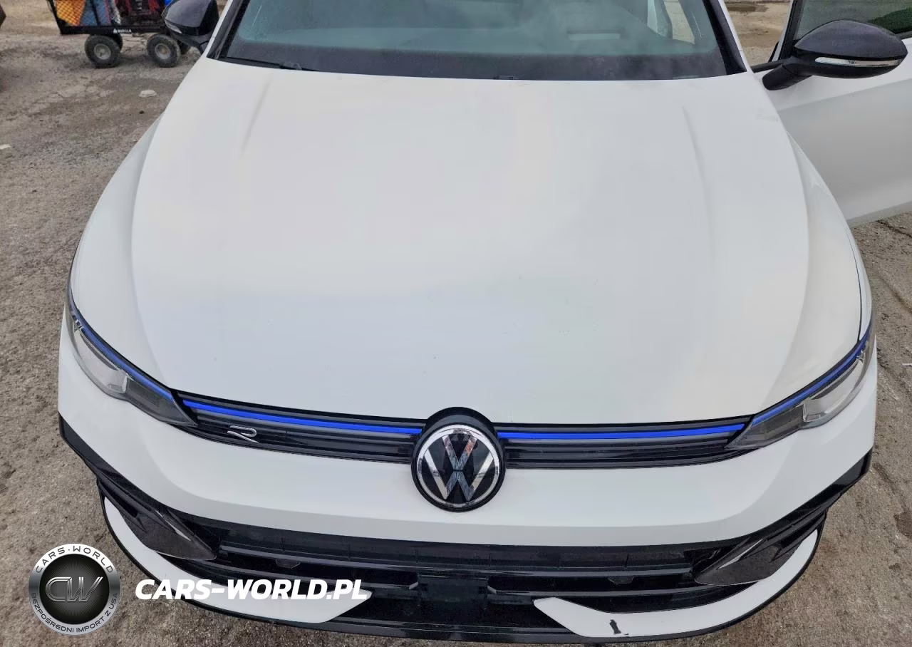2025 Volkswagen Golf R VIN:WVWEB7CD0SW215028 - 11