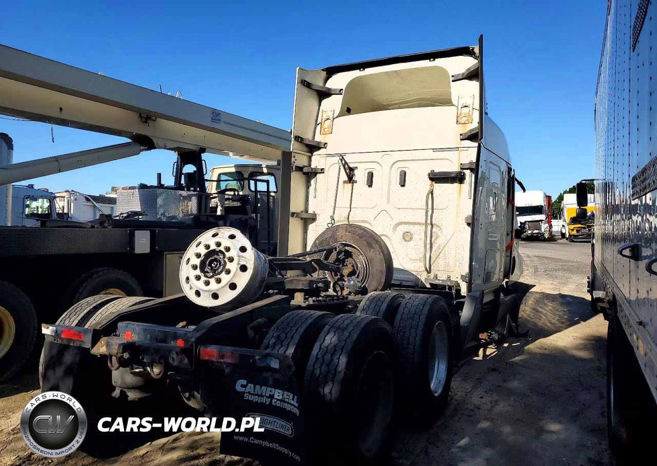 2019 Freightliner Cascadia 116 Semi Truck VIN:3AKJHPDV6KSKA4100 - 4