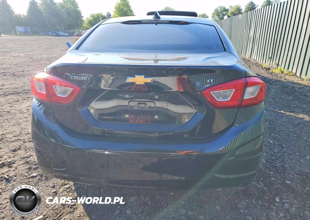 2019 Chevrolet Cruze Lt VIN:1G1BE5SM4K7109720 - 6