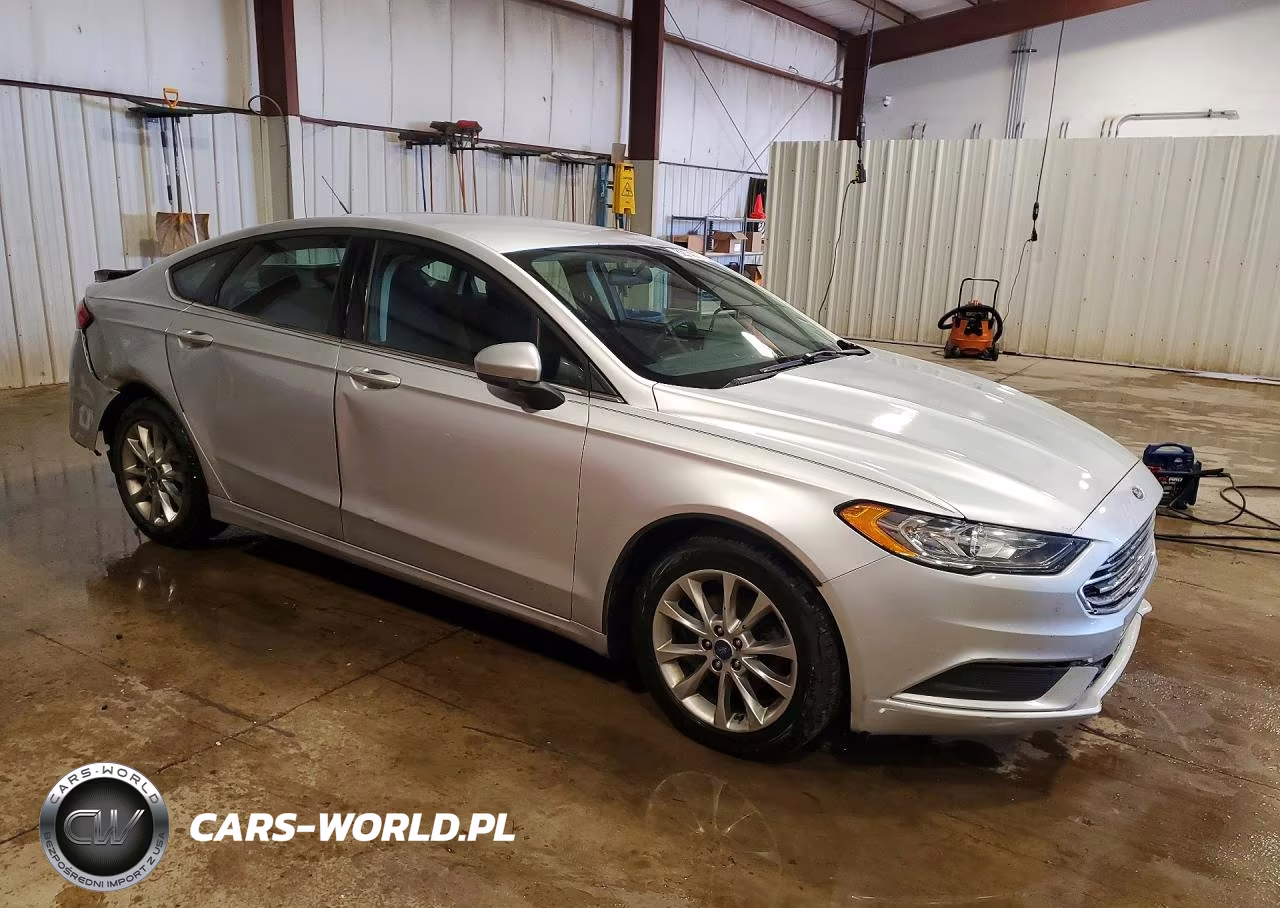 2017 Ford Fusion Se VIN:3FA6P0HD6HR184066 - 4