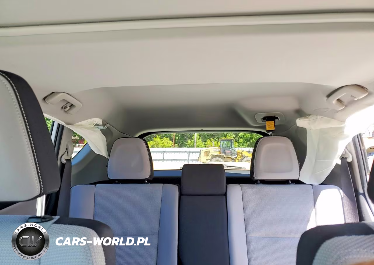 2018 Toyota Rav4 Xle VIN:JTMRFREV9JJ256051 - 10