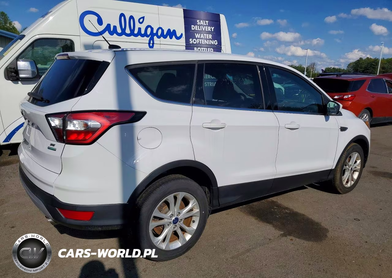 2017 Ford Escape Se VIN:1FMCU0GD8HUE37822 - 3
