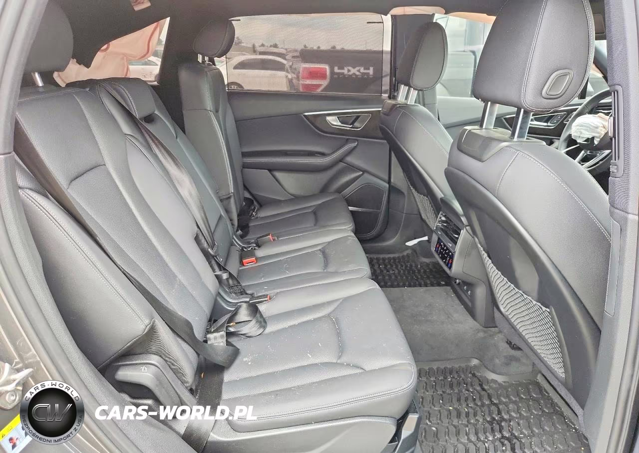 2025 Audi Q7 VIN:WA1LVBF70SD029986 - 11