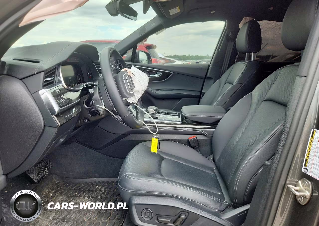 2025 Audi Q7 VIN:WA1LVBF70SD029986 - 7
