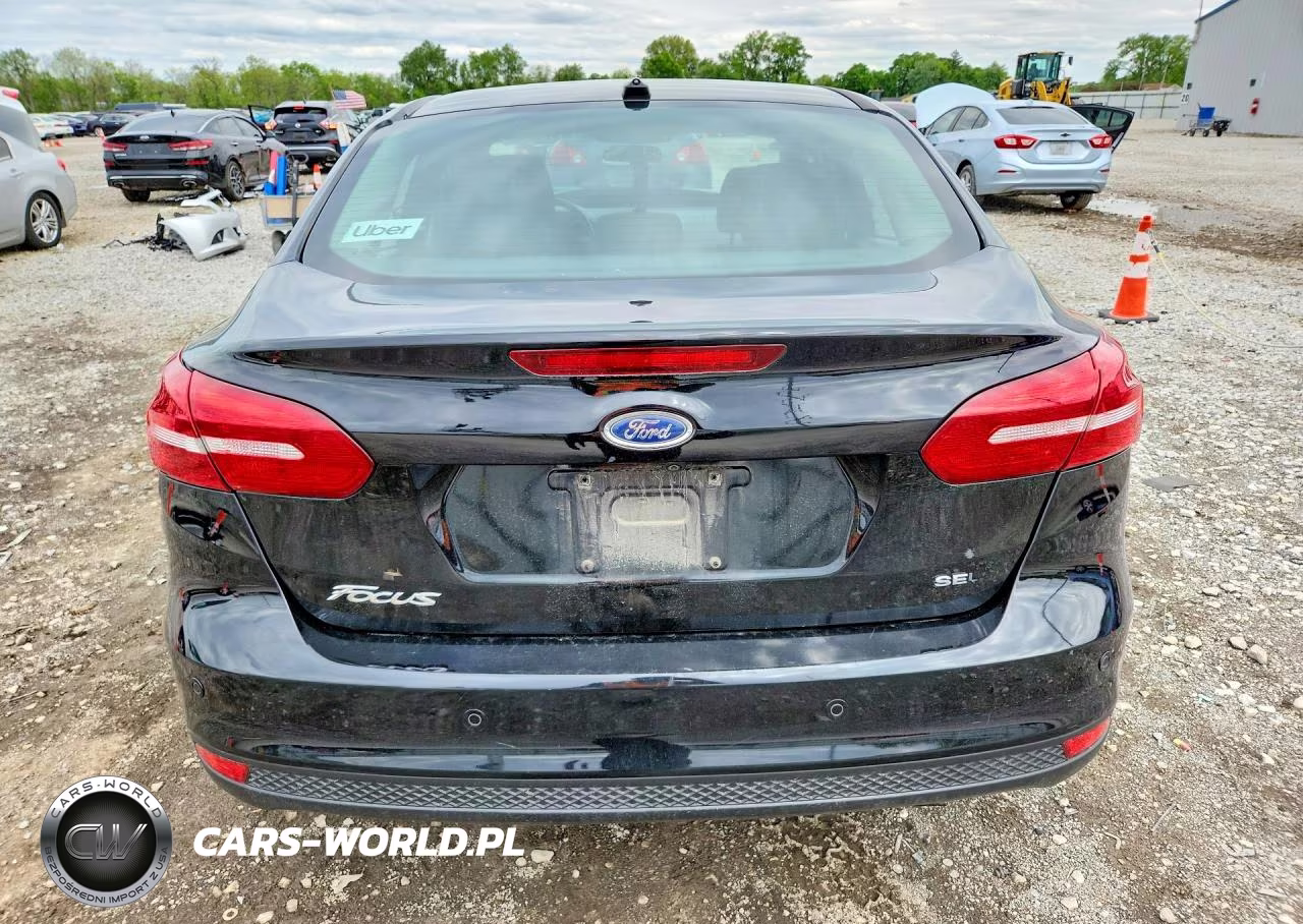 2018 Ford Focus Sel VIN:1FADP3H23JL258118 - 6