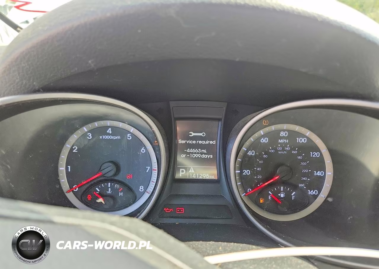 2016 Hyundai Santa Fe Sport 2.4L VIN:5XYZTDLB8GG330265 - 9