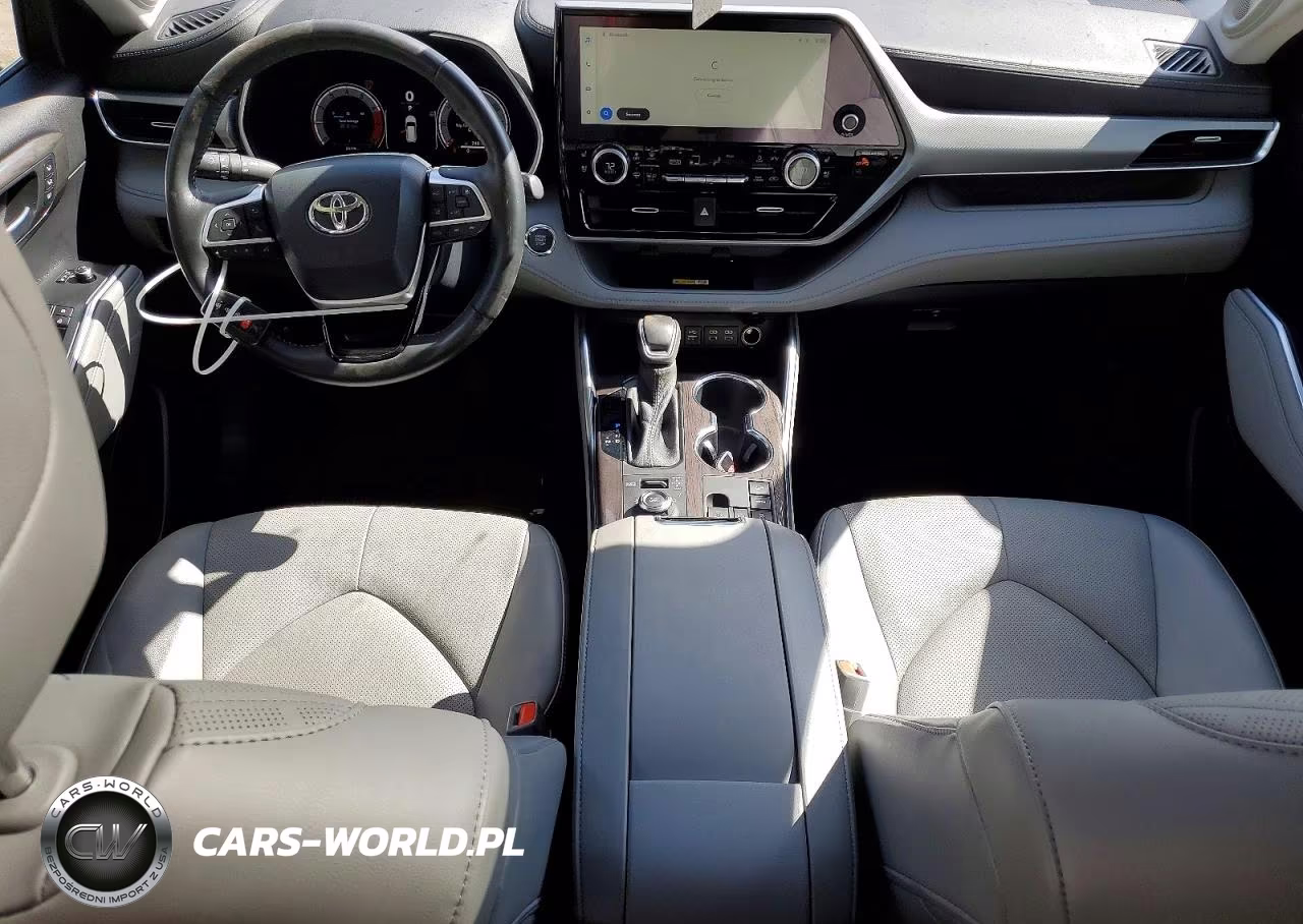 2023 Toyota Highlander Platinum VIN:5TDKDRBHXPS040601 - 8