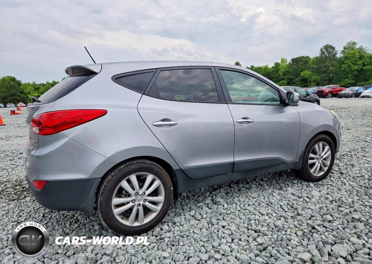 2012 Hyundai Tucson Limited VIN:KM8JU3ACXCU530875 - 3