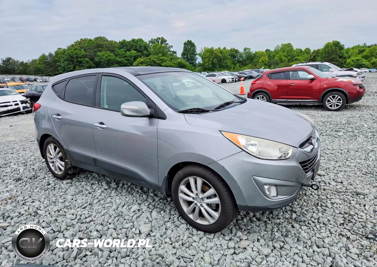 2012 Hyundai Tucson Limited VIN:KM8JU3ACXCU530875 - 4