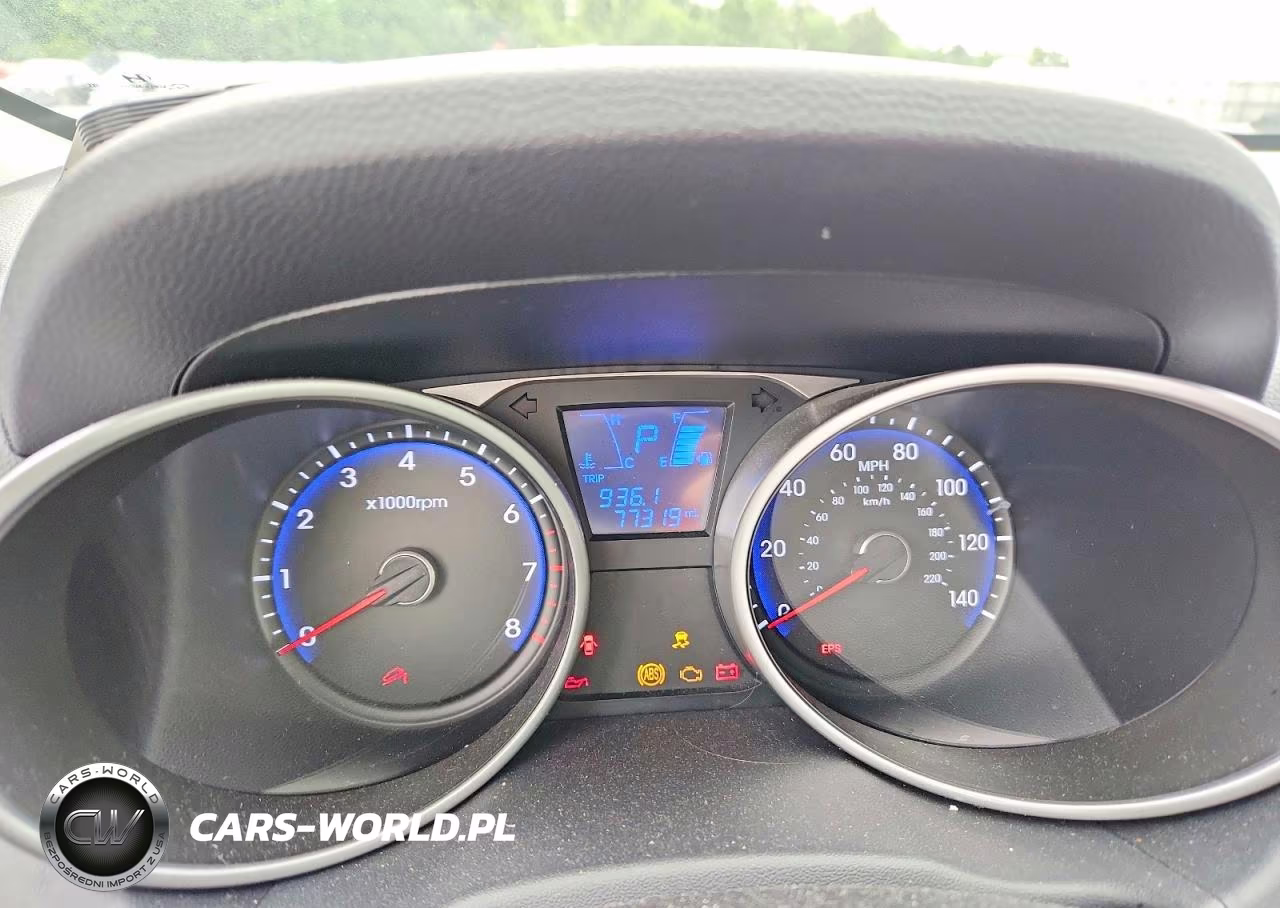 2012 Hyundai Tucson Limited VIN:KM8JU3ACXCU530875 - 9