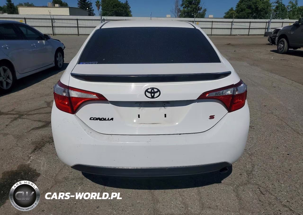 2015 Toyota Corolla S Plus VIN:5YFBURHE7FP247838 - 6