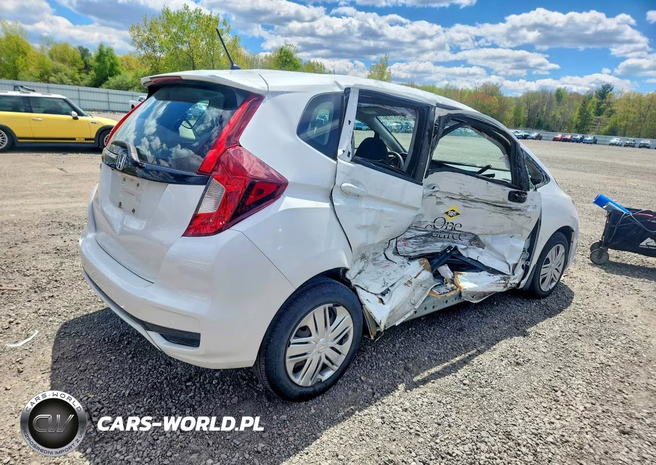 2019 Honda Fit VIN:3HGGK5H42KM731818 - 3