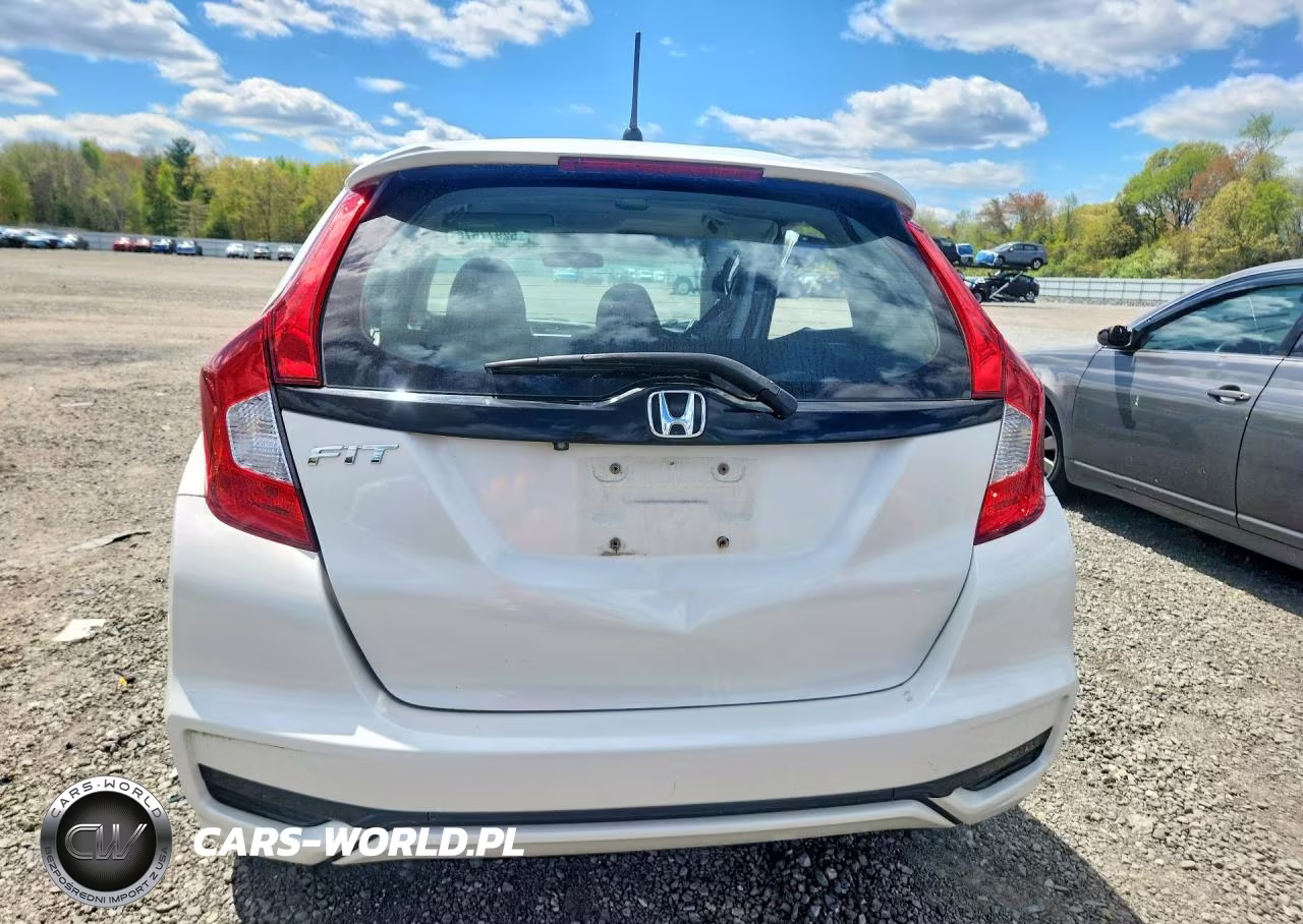 2019 Honda Fit VIN:3HGGK5H42KM731818 - 6
