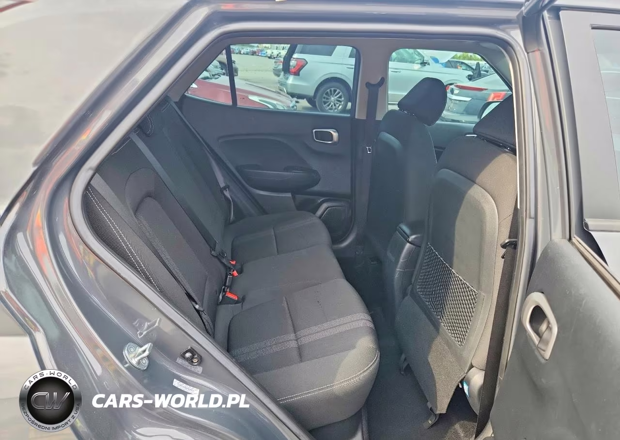 2023 Hyundai Venue Sel VIN:KMHRC8A30PU266011 - 10
