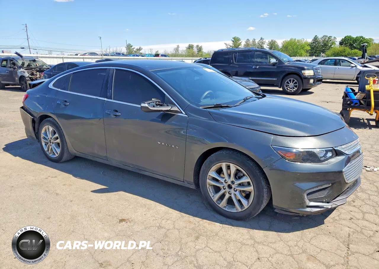 2018 Chevrolet Malibu Lt VIN:1G1ZD5STXJF187819 - 4