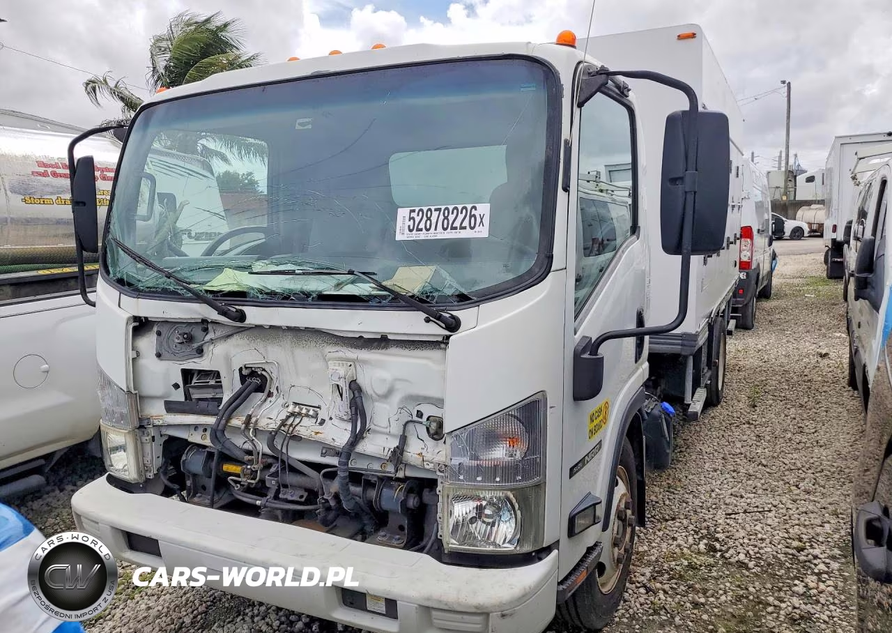 2017 Isuzu Nrr