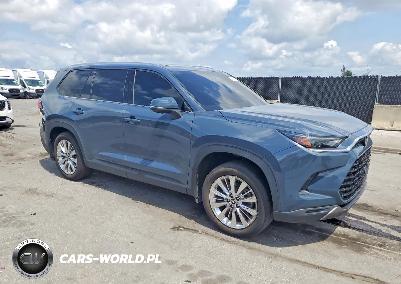2024 Toyota Grand Highlander Platinum VIN:5TDAAAB59RS019916 - 4