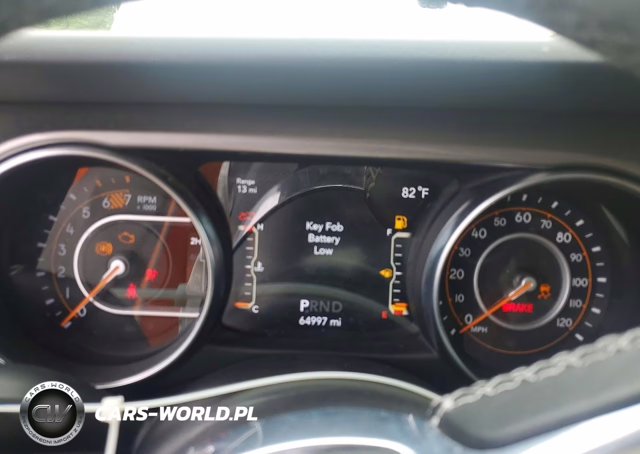 2021 Jeep Wrangler Unlimited Sahara VIN:1C4HJXEN6MW679384 - 9