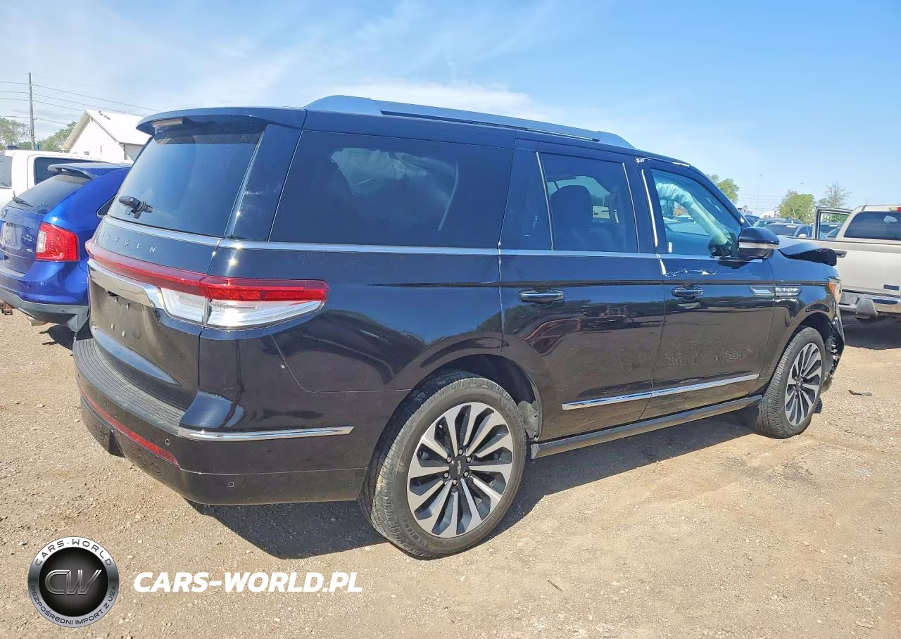 2023 Lincoln Navigator Reserve VIN:5LMJJ2LG5PEL12701 - 3