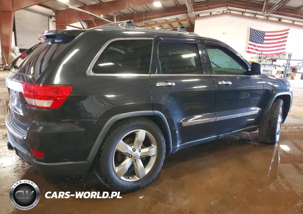2013 Jeep Grand Cherokee Overland VIN:1C4RJFCT4DC586865 - 3