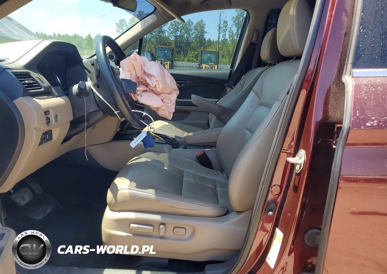2019 Honda Pilot Touring VIN:5FNYF6H91KB079657 - 7