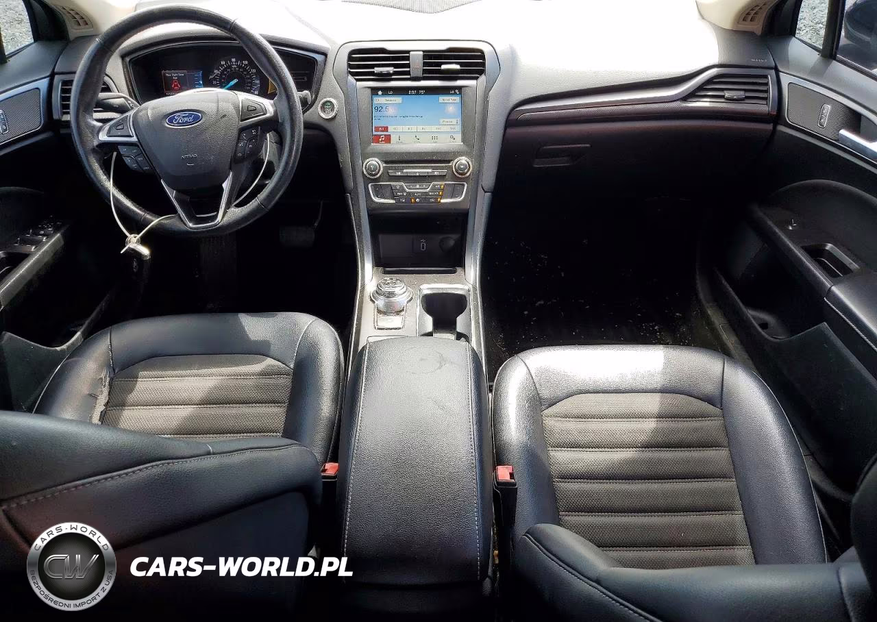 2018 Ford Fusion Se VIN:3FA6P0H7XJR126641 - 8