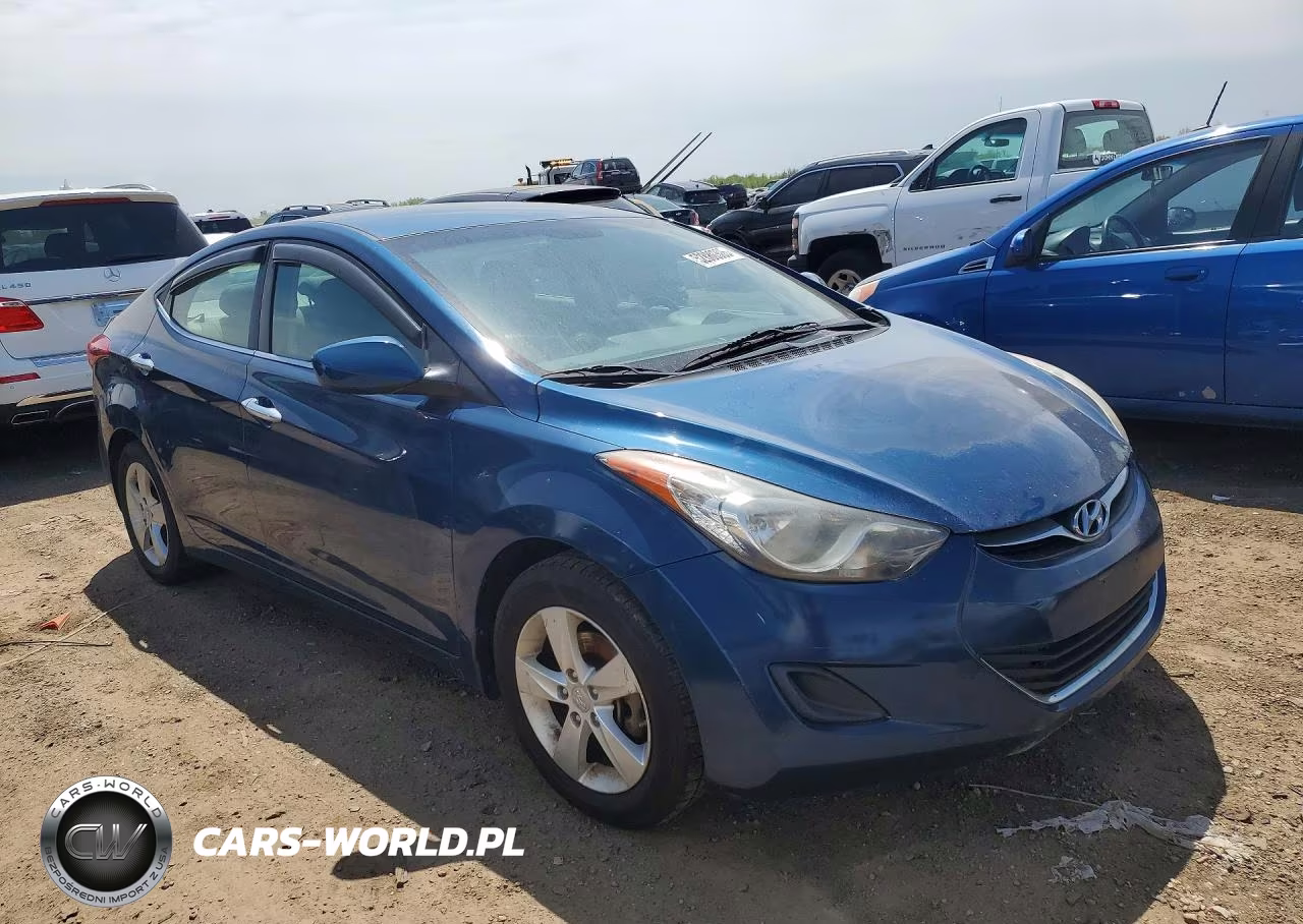 2013 Hyundai Elantra Gls VIN:KMHDH4AE4DU997784 - 4
