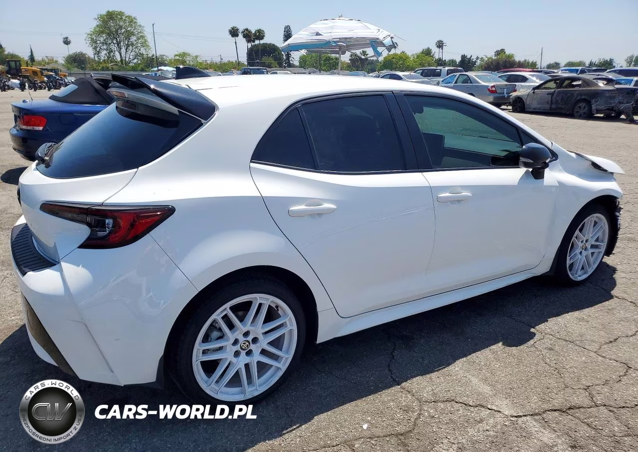 2026 Toyota Corolla Hatchback Fx VIN:JTND4MBE2T3263000 - 3