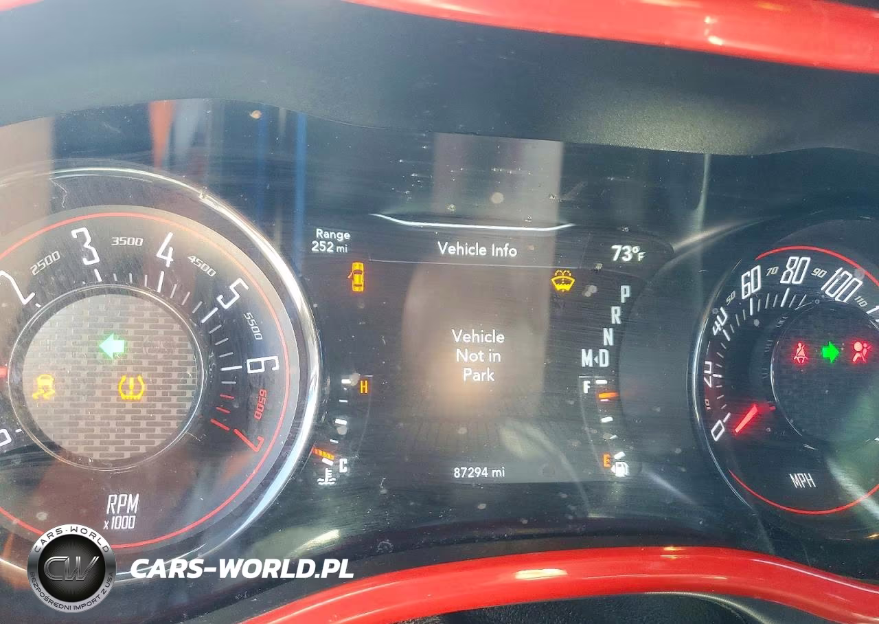 2020 Dodge Challenger Sxt VIN:2C3CDZAG9LH149268 - 9