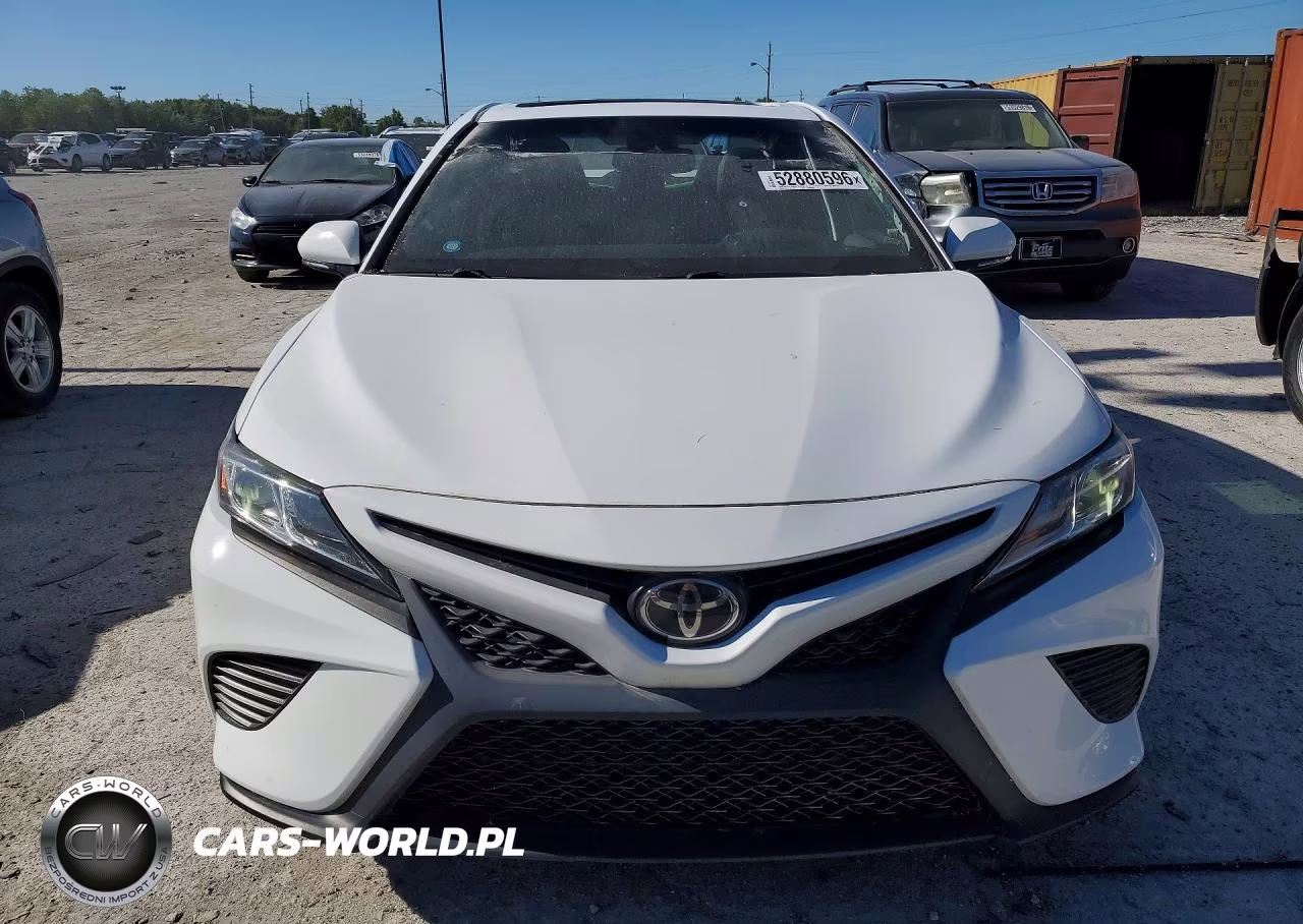 2018 Toyota Camry Se VIN:4T1B11HK3JU540899 - 5