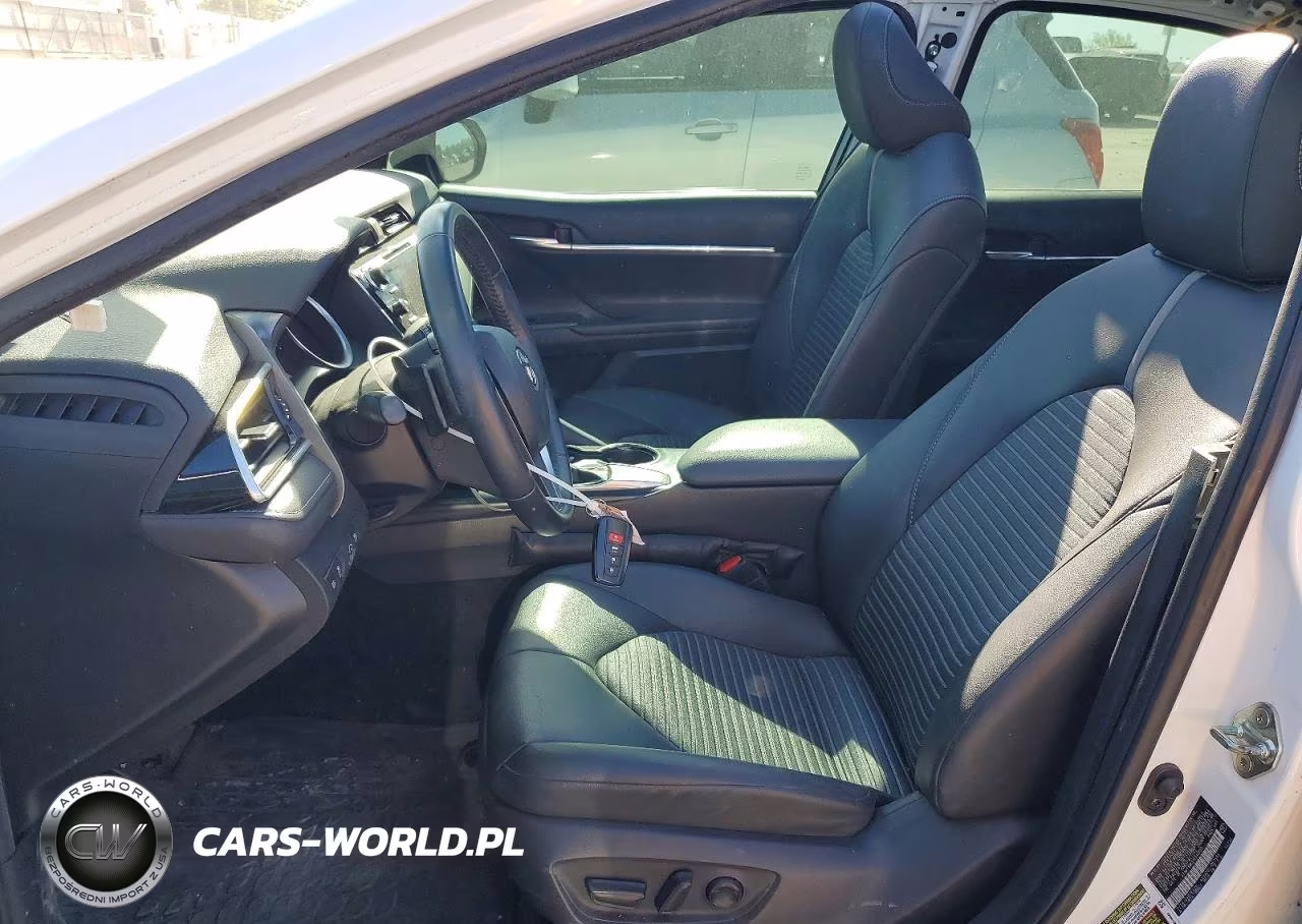 2018 Toyota Camry Se VIN:4T1B11HK3JU540899 - 7