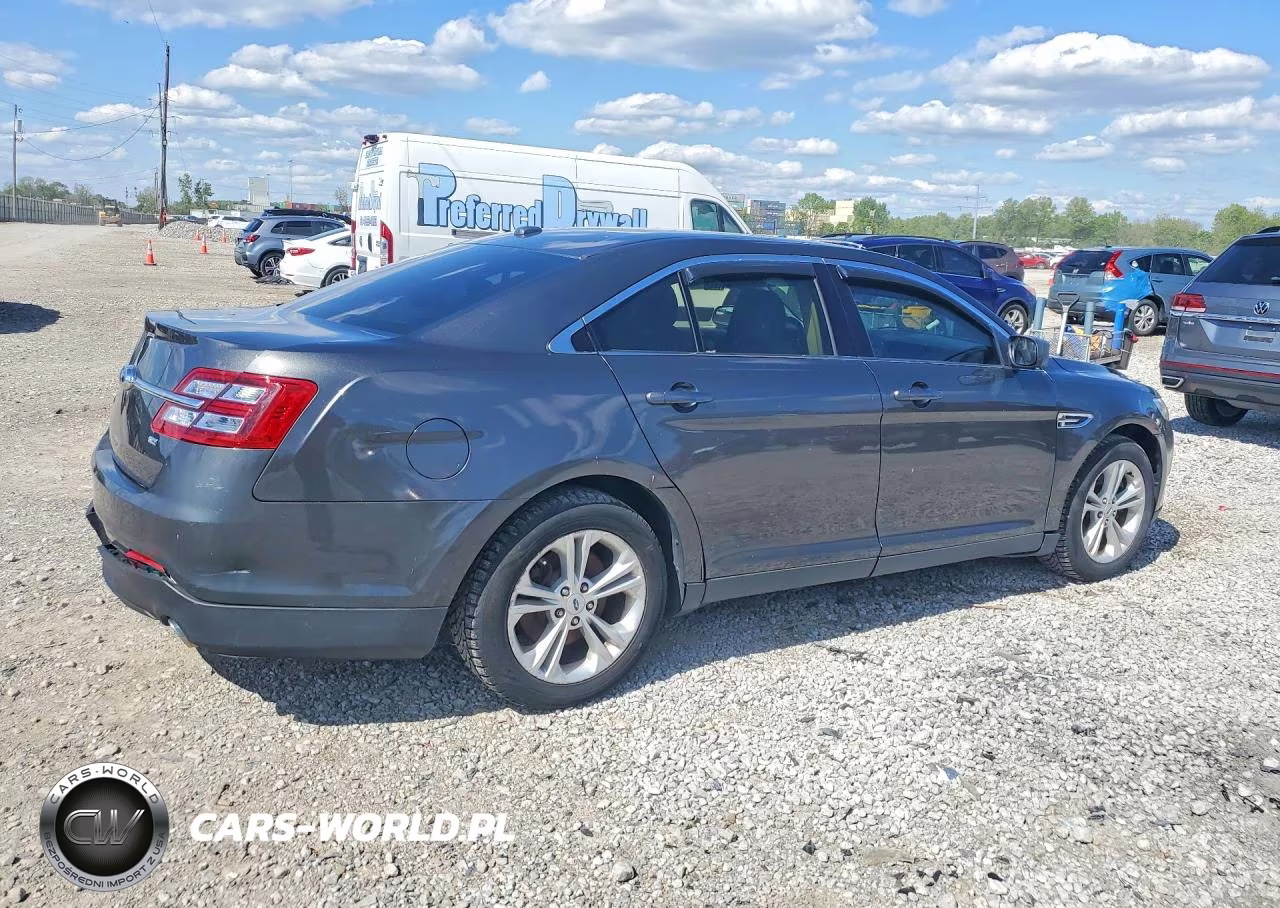 2018 Ford Taurus Se VIN:1FAHP2D86JG138330 - 3