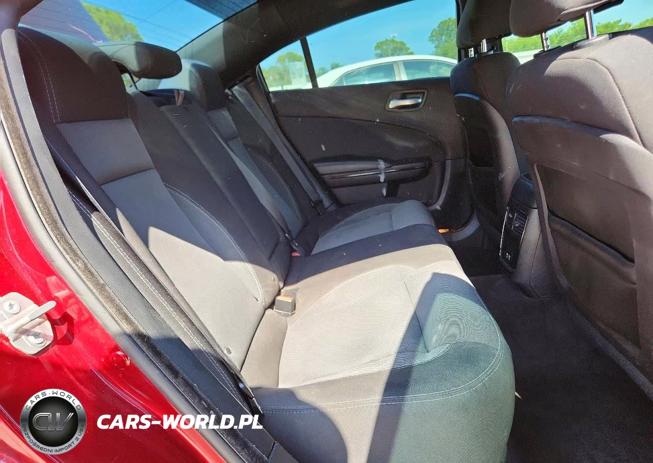 2018 Dodge Charger Sxt VIN:2C3CDXBG5JH255782 - 10