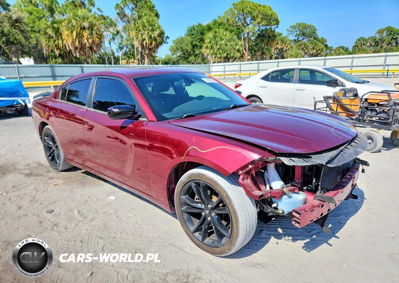 2018 Dodge Charger Sxt VIN:2C3CDXBG5JH255782 - 4