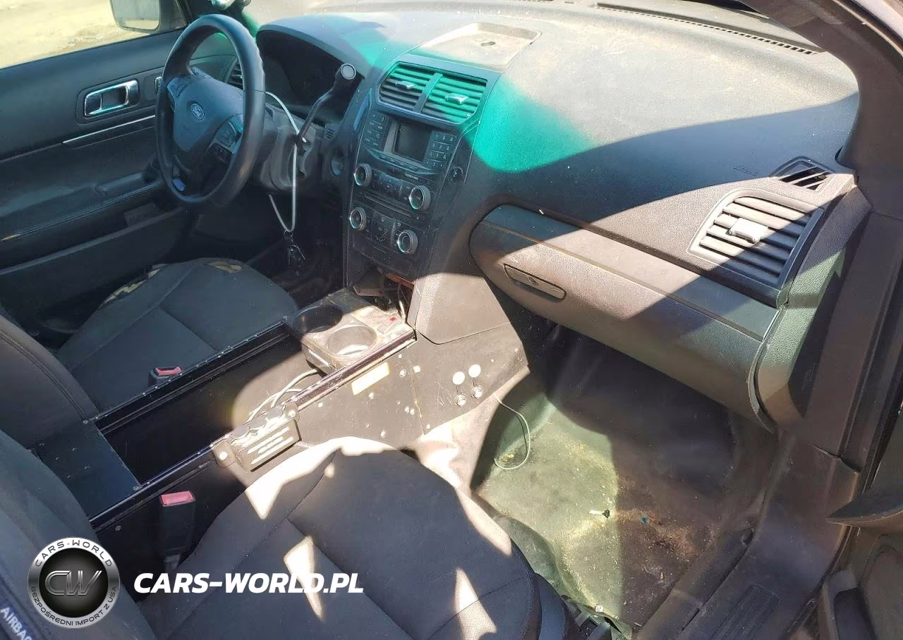 2017 Ford Explorer Police Interceptor VIN:1FM5K8AR7HGB07881 - 8
