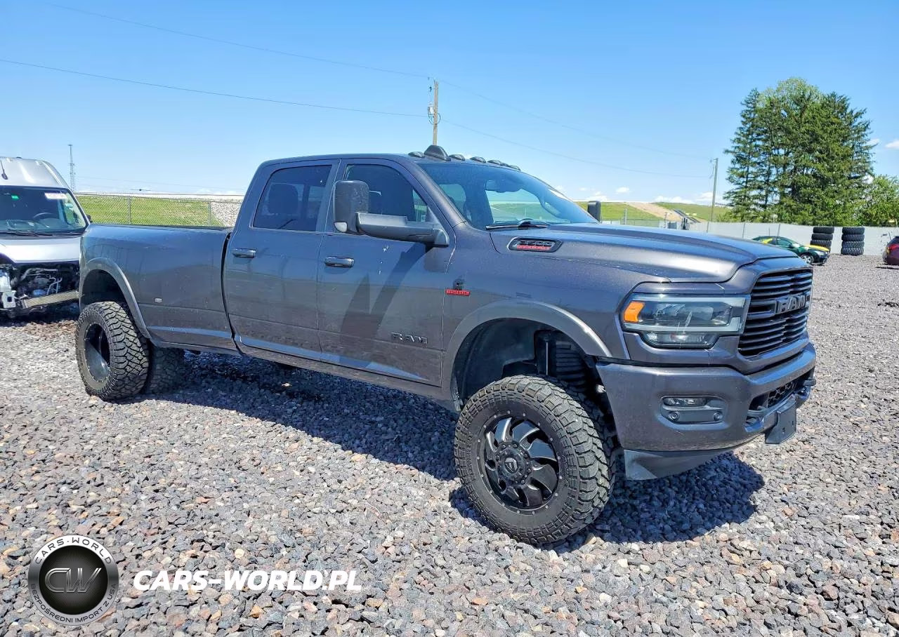 2020 Ram 3500 Laramie VIN:3C63RRJL5LG196010 - 4