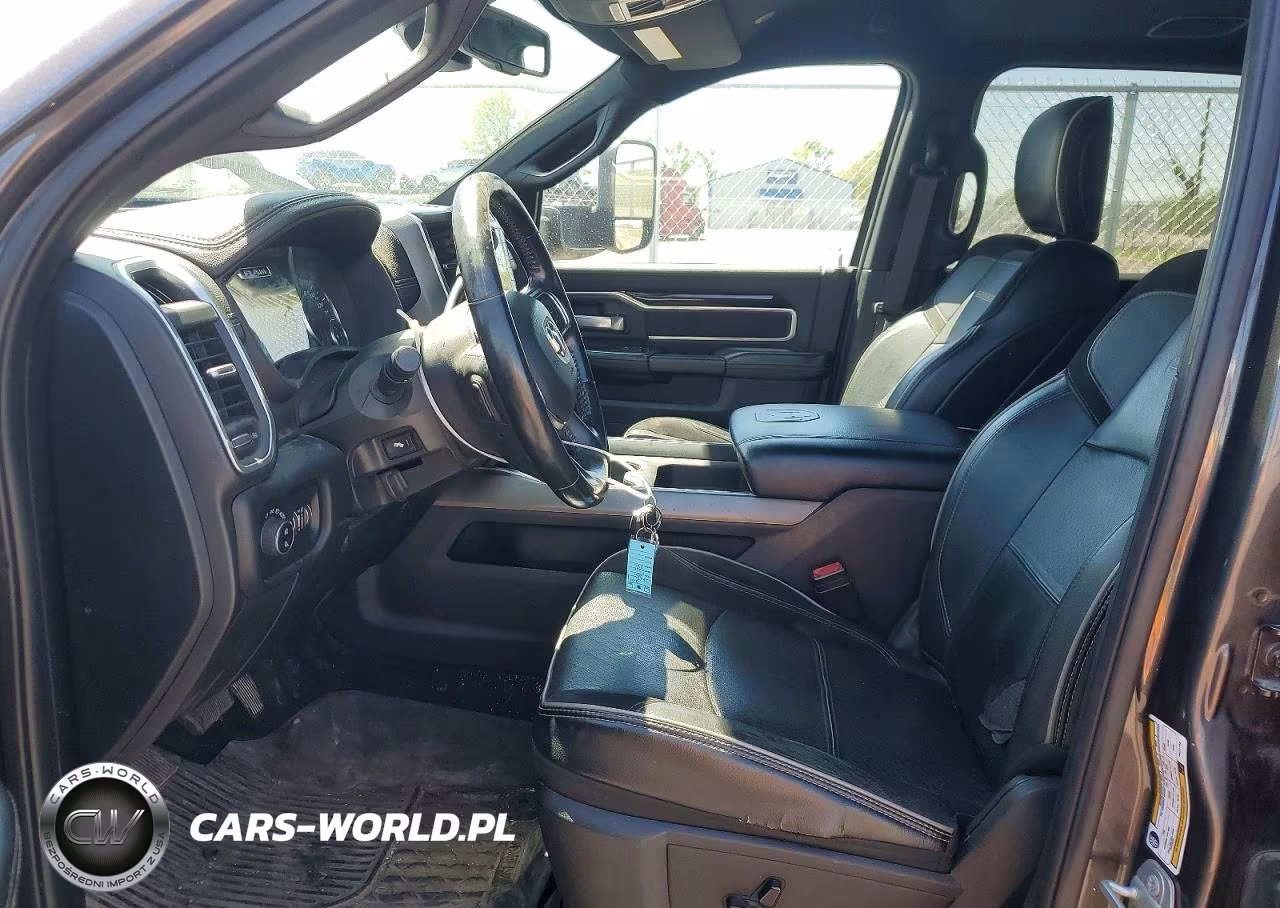 2020 Ram 3500 Laramie VIN:3C63RRJL5LG196010 - 7