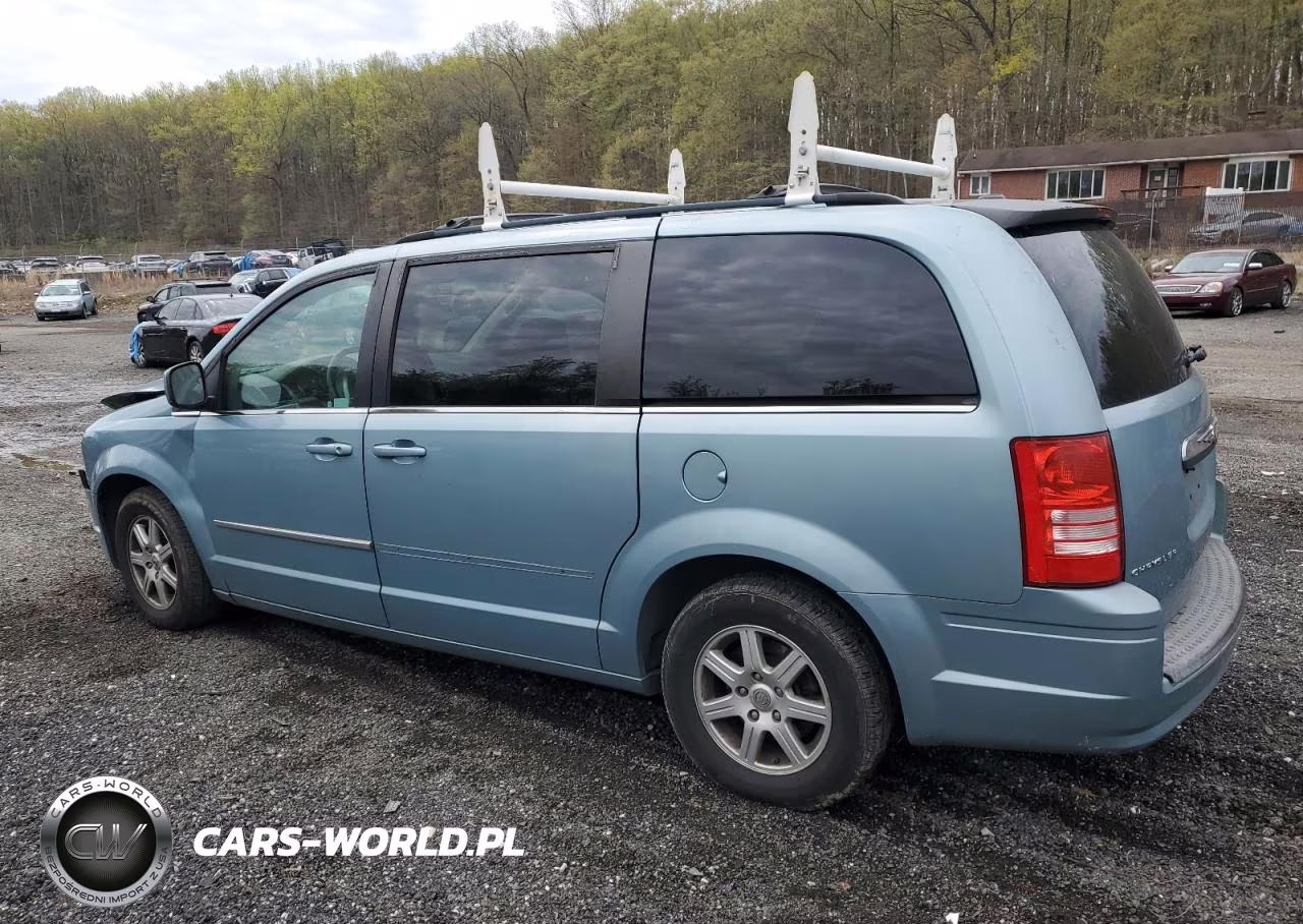 2010 Chrysler Town & Country Touring VIN:2A4RR5D13AR270516 - 2