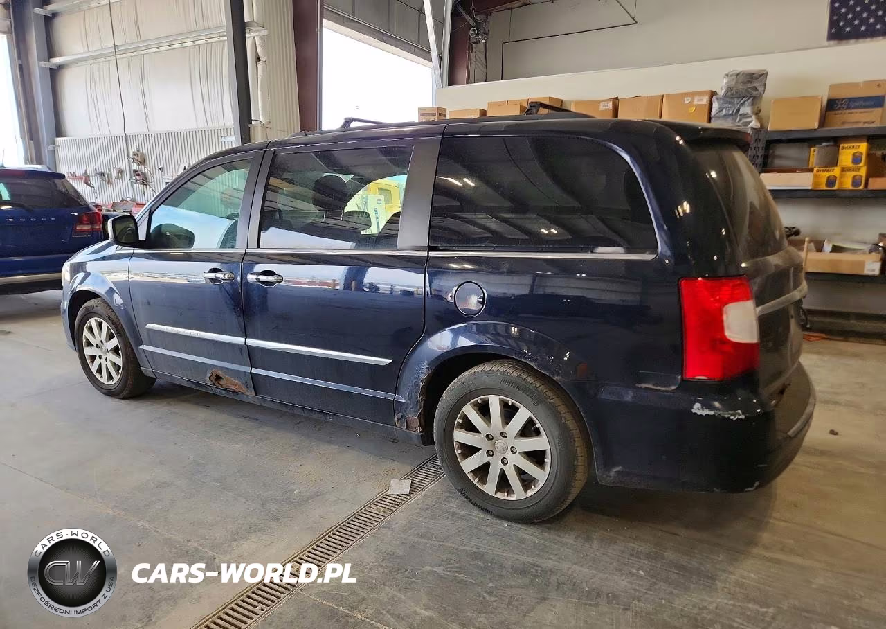 2011 Chrysler Town & Country Touring L VIN:2A4RR8DG9BR607939 - 2