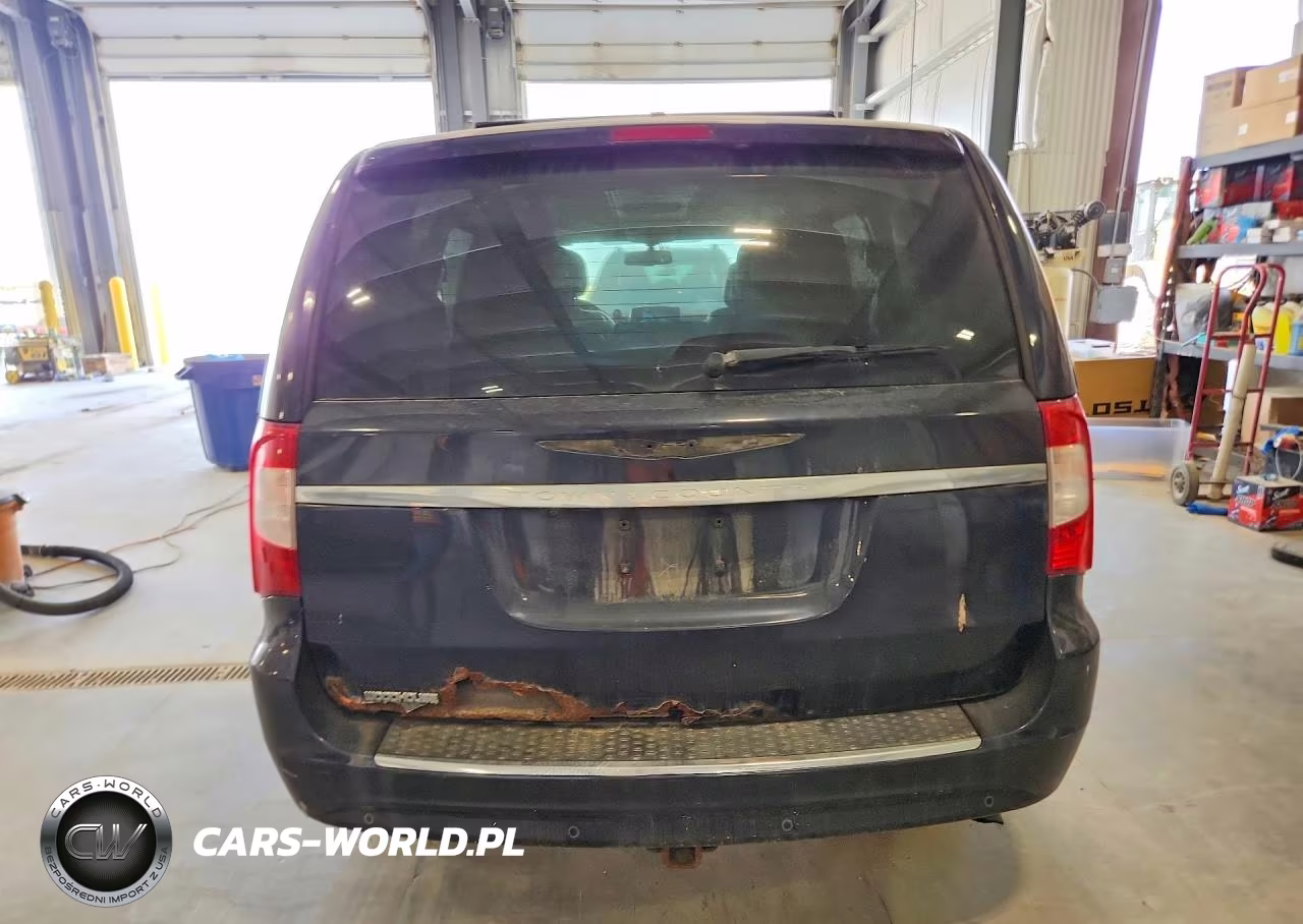 2011 Chrysler Town & Country Touring L VIN:2A4RR8DG9BR607939 - 6