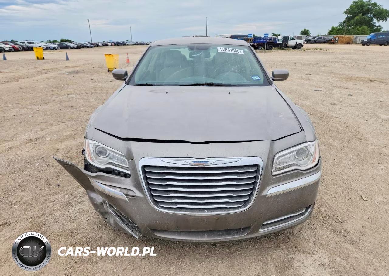 2014 Chrysler 300 VIN:2C3CCAAG5EH272802 - 5