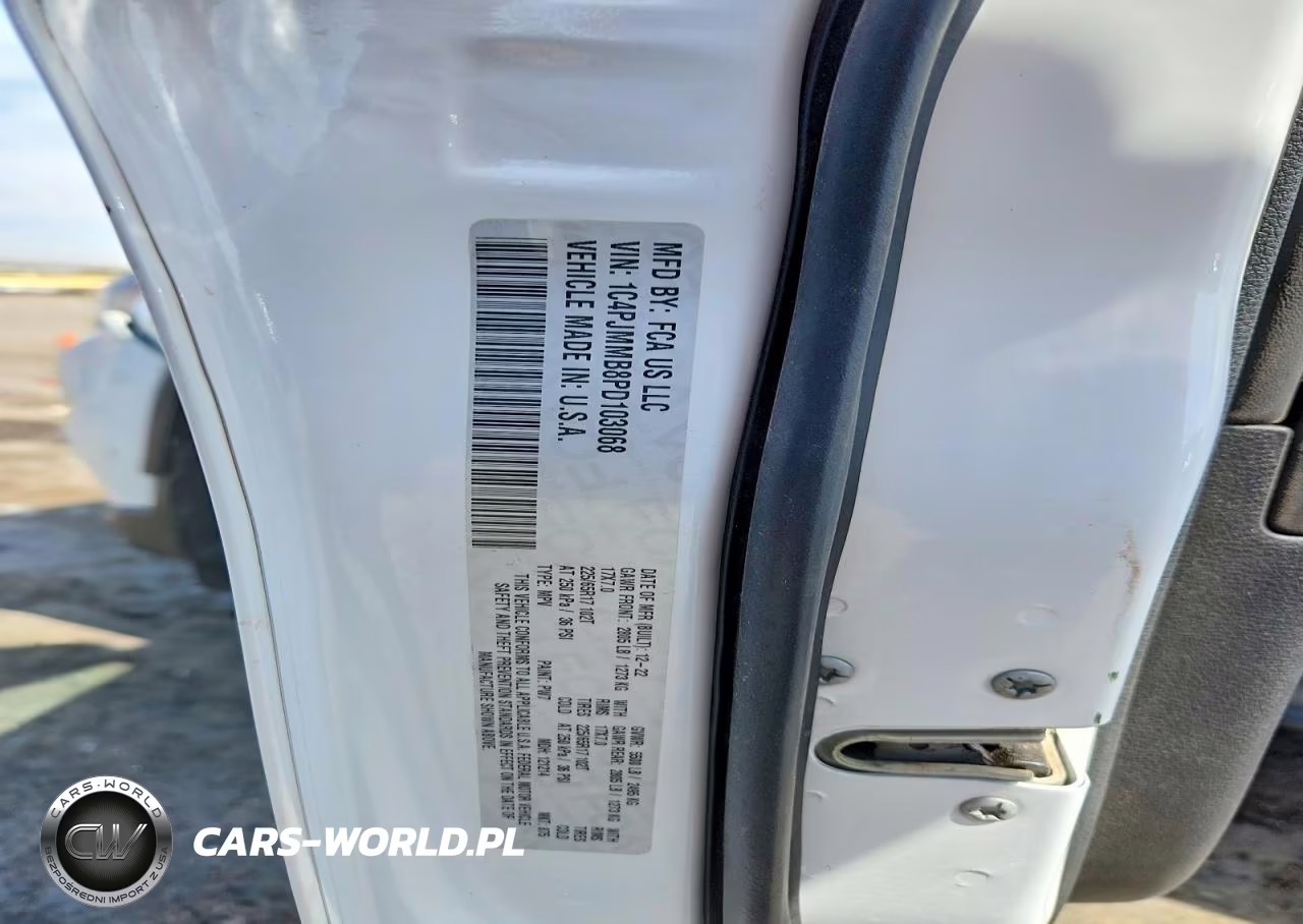 2023 Jeep Cherokee Altitude Lux VIN:1C4PJMMB8PD103068 - 13