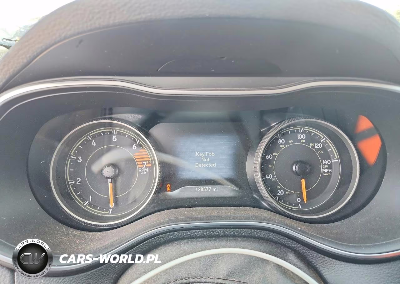 2023 Jeep Cherokee Altitude Lux VIN:1C4PJMMB8PD103068 - 9