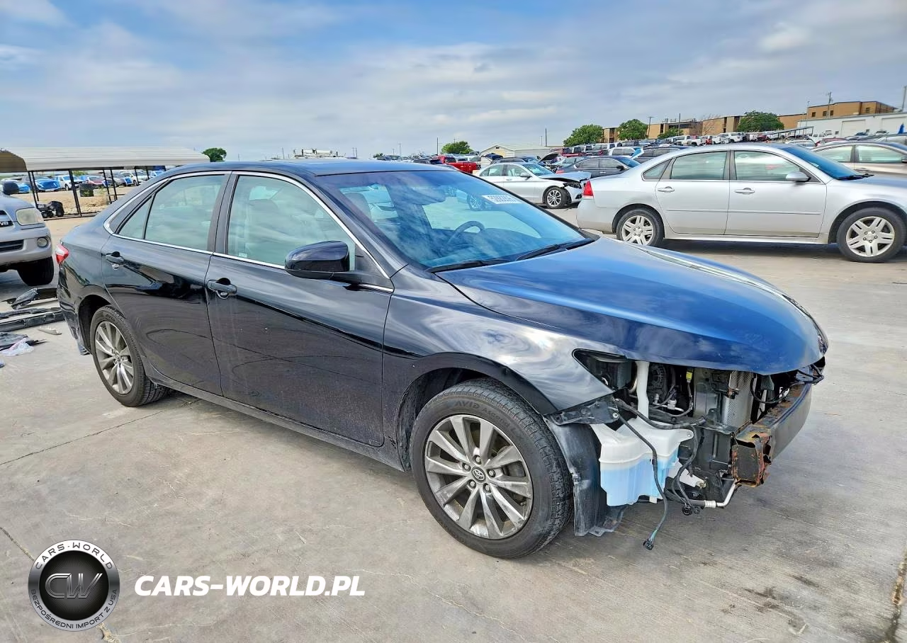 2017 Toyota Camry Xle VIN:4T1BF1FK6HU628070 - 4