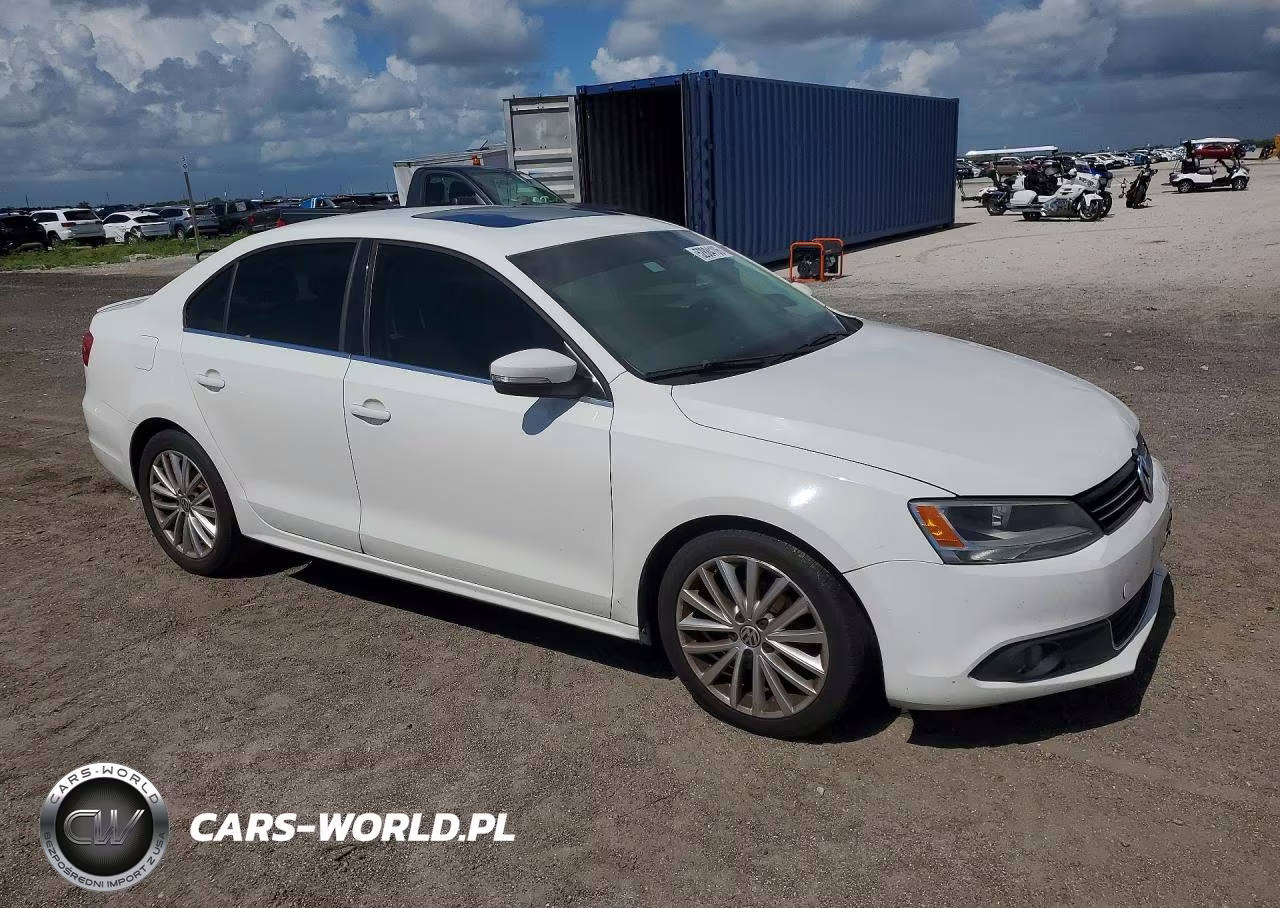2013 Volkswagen Jetta Sel VIN:3VWLP7AJ9DM256548 - 4