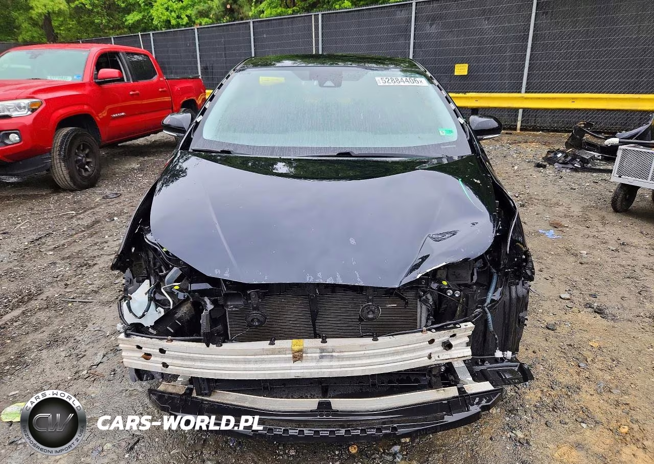 2017 Toyota Prius Four VIN:JTDKARFU5H3038192 - 5
