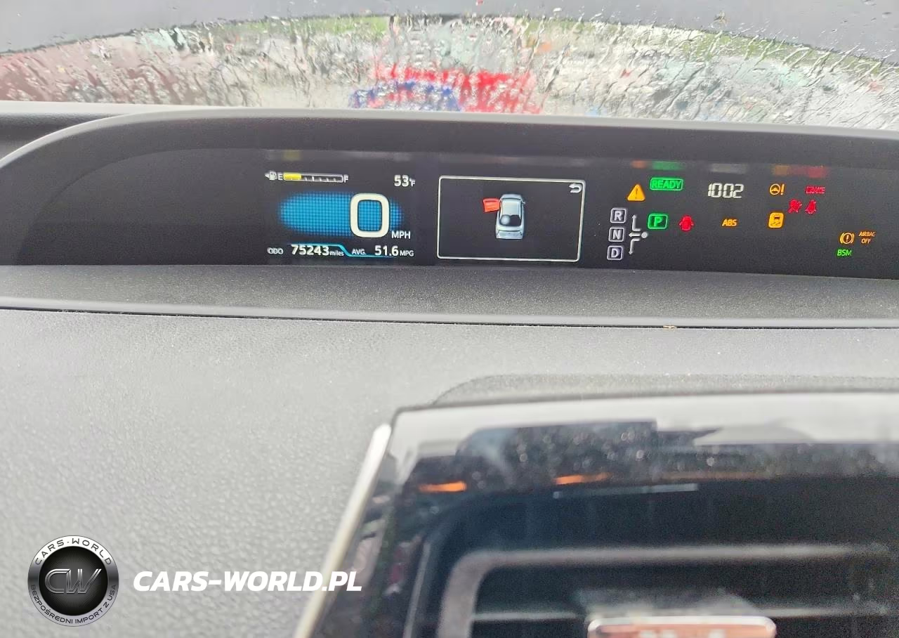 2017 Toyota Prius Four VIN:JTDKARFU5H3038192 - 9