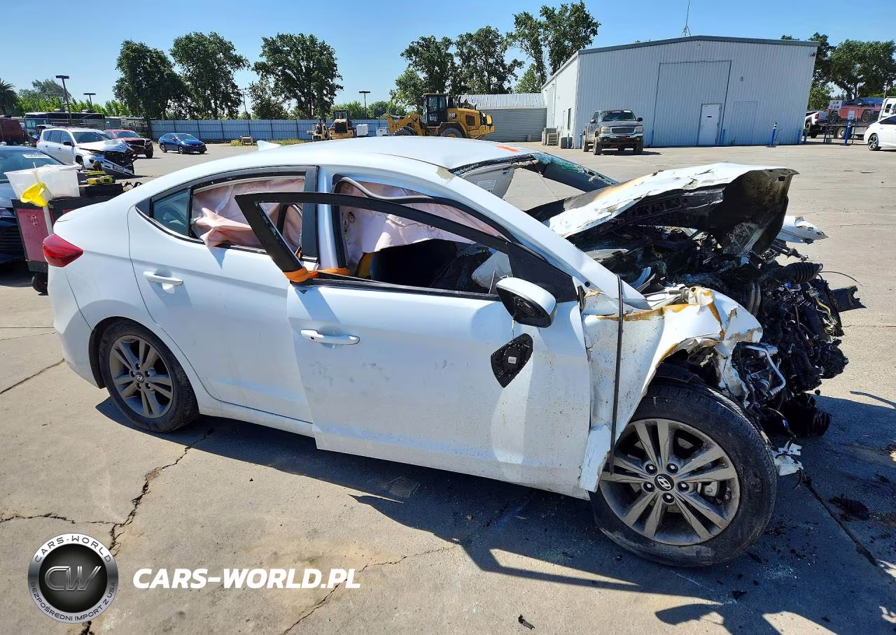 2017 Hyundai Elantra Se VIN:5NPD84LF3HH023627 - 4