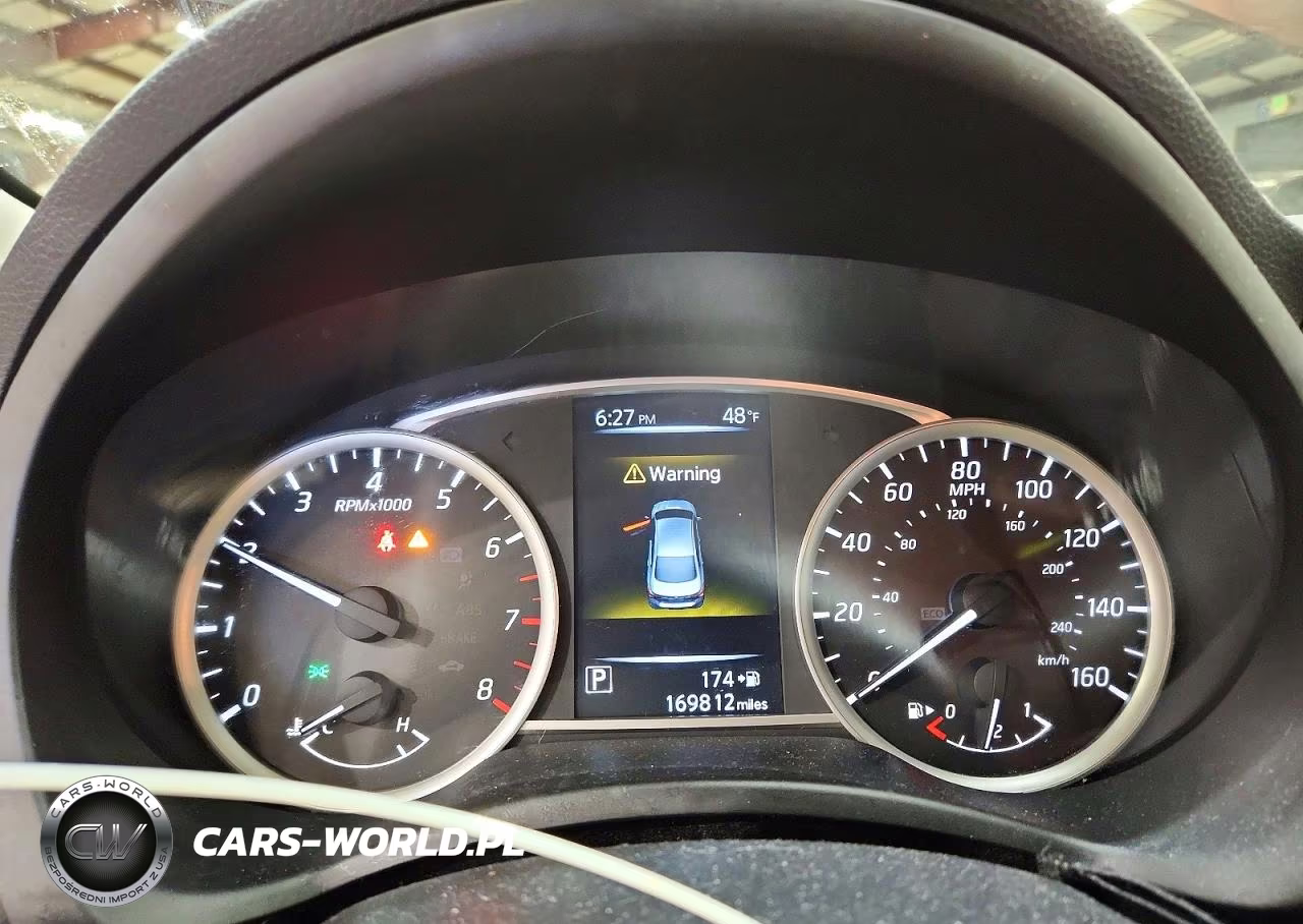 2017 Nissan Sentra Sv VIN:3N1AB7AP3HY330139 - 9